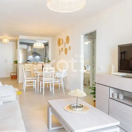 Koti - Playa Santa Ana Apartment *